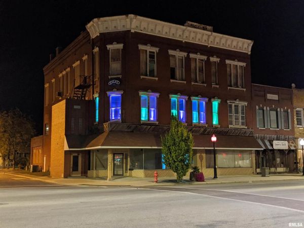 200 E MAIN Street, Duquoin, IL 62832