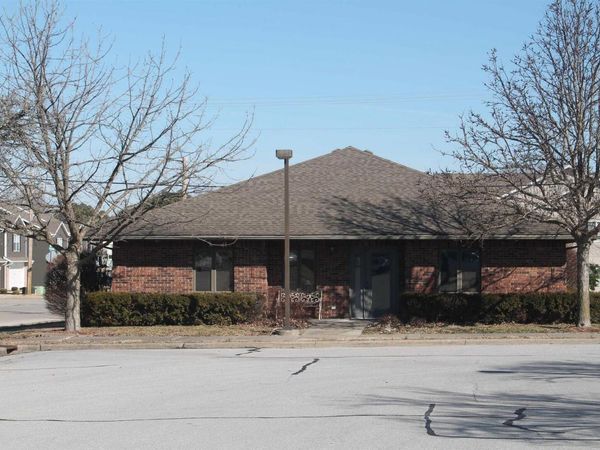 1001 N Beadle Drive, Carbondale, IL 62901