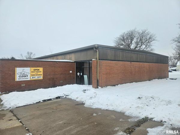 520 E 5TH Street, Wilton, IA 52778