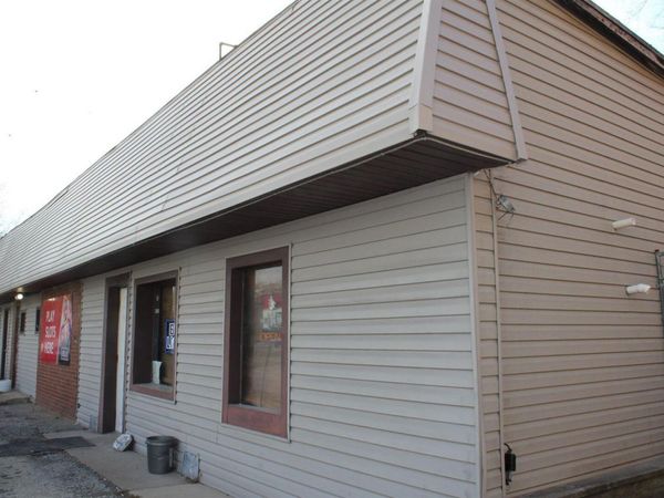 681 N MILL Street, Nashville, IL 62263