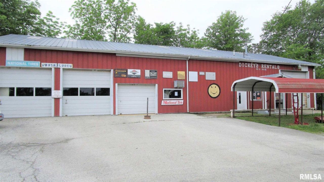 403 W NORTH Avenue, Flora, IL 62839