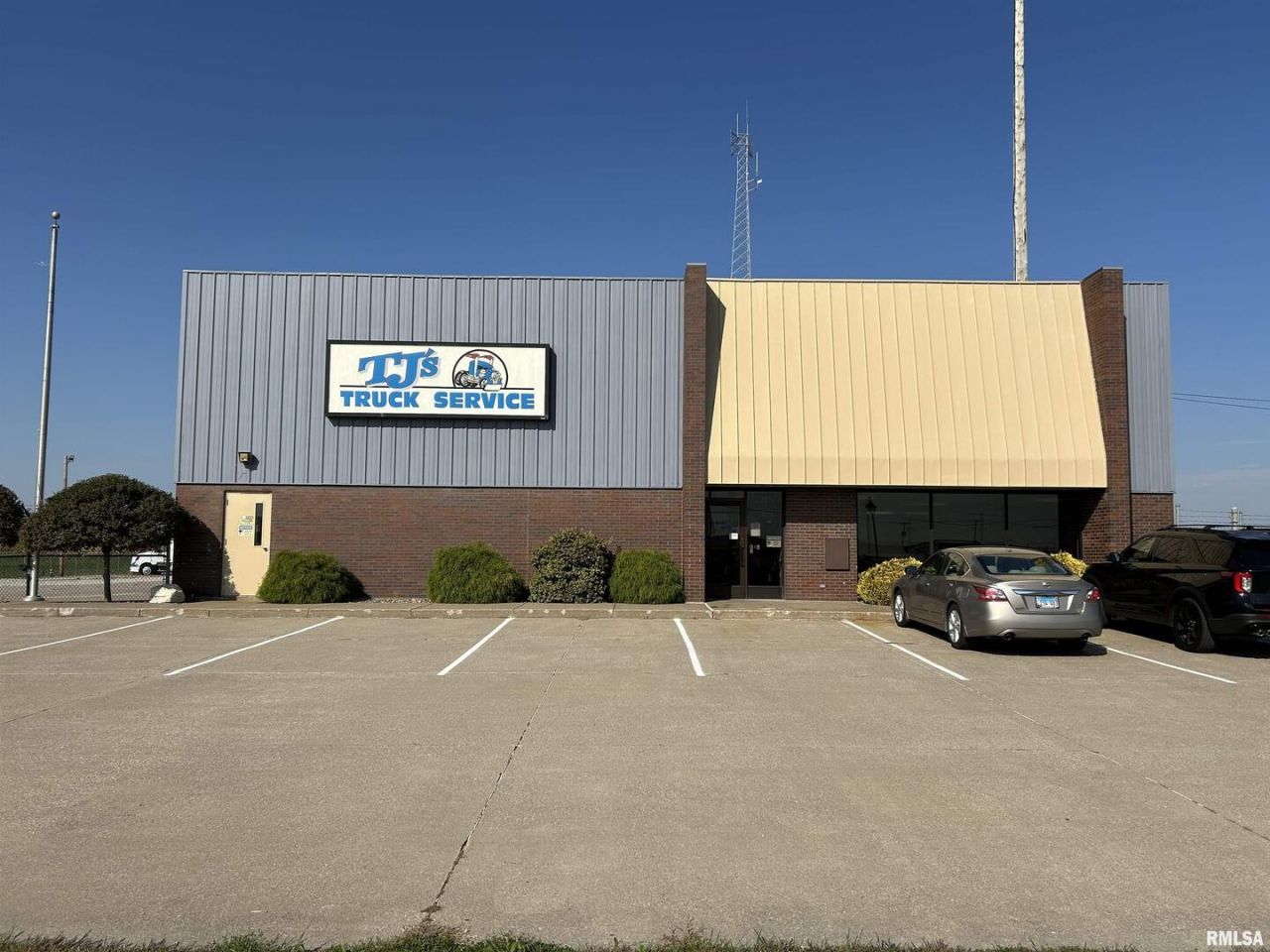 2003 SE 3RD Street, Aledo, IL 61231