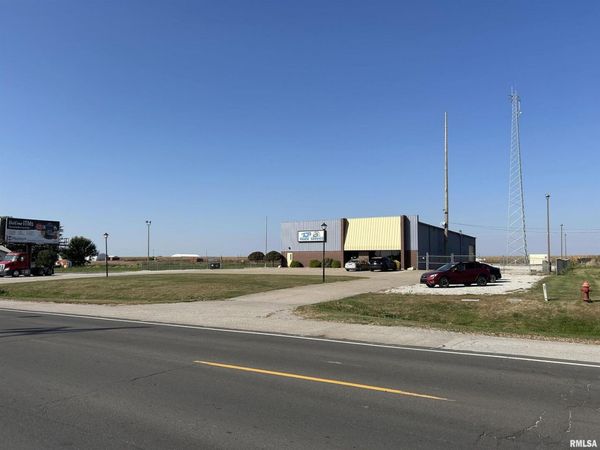 2003 SE 3RD Street, Aledo, IL 61231