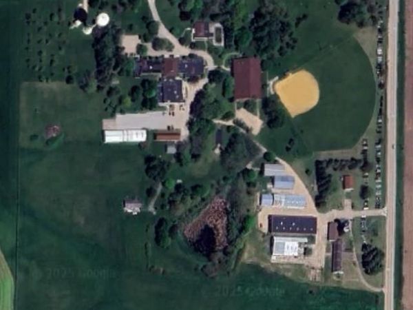 12200 104TH Street, Coal Valley, IL 61240