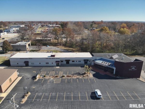 3307 BROADWAY Street, Mt Vernon, IL 62864