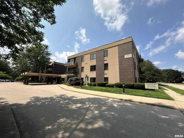 1801 AVENUE G, Sterling, IL 61081