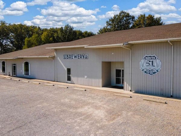 18967 US-51 Highway, Elkville, IL 62932