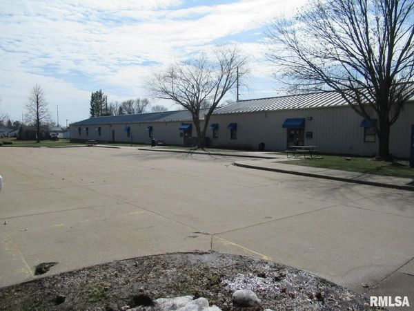 401 W 9TH Street, Tipton, IA 52772