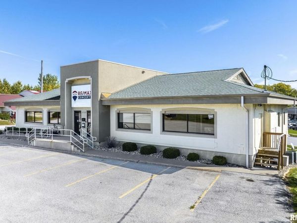 3709 N Harrison Street, Davenport, IA 52806