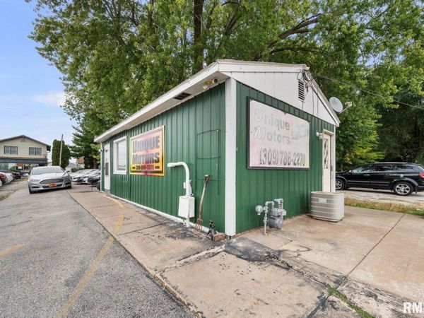 2907 11TH Street, Rock Island, IL 61201