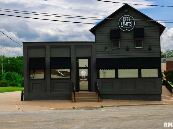 4514 9TH Street, Rock Island, IL 61201