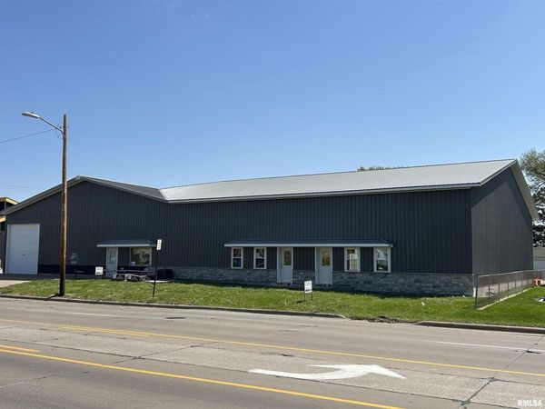 4206 7TH Street, Unit D, East Moline, IL 61244