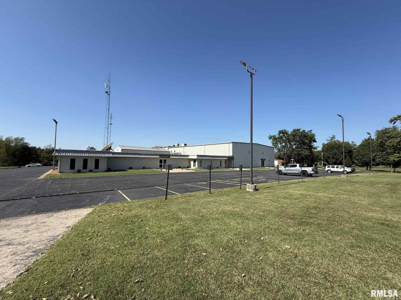 11717 Route 37 Road, Marion, IL 62959