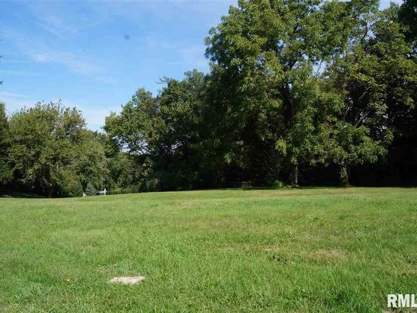 109 N 2nd Avenue, Colona, IL 61241