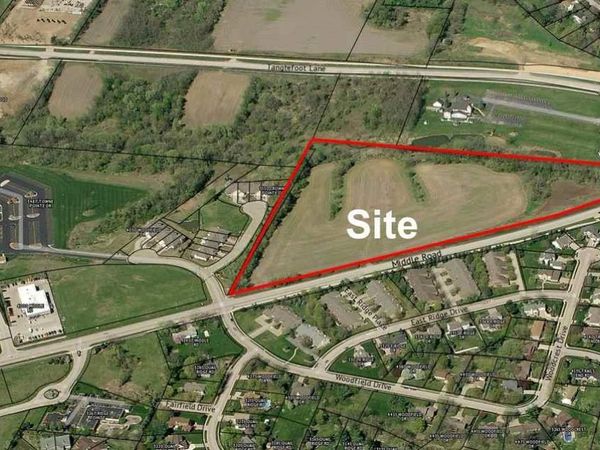 4100 MIDDLE Road, Bettendorf, IA 52722