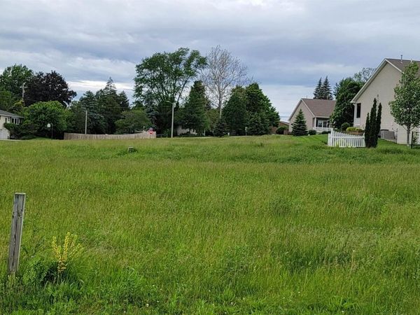 1812 E 6TH Street, Coal Valley, IL 61240