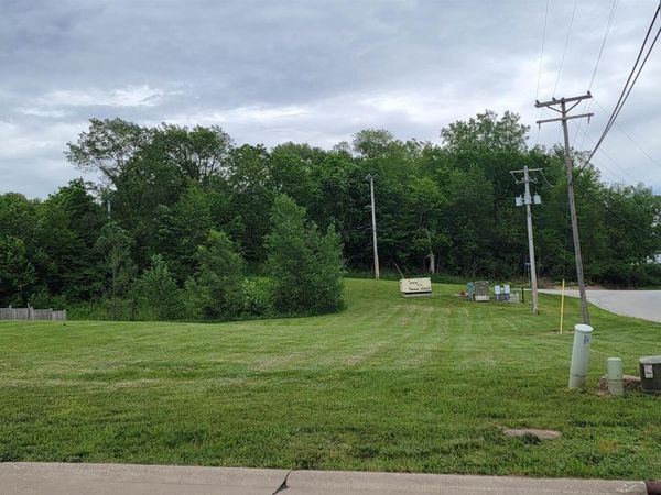 1815 E 6TH Street, Coal Valley, IL 61240