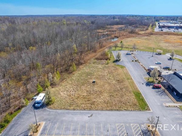 1445 E MAIN Street, Carbondale, IL 62901