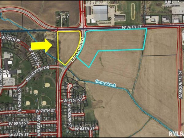 SWQ - Division W 76TH Street, Davenport, IA 52806