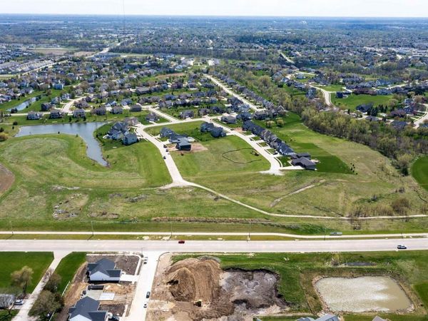 Lot 10 BLACKBIRD Circle, Bettendorf, IA 52722