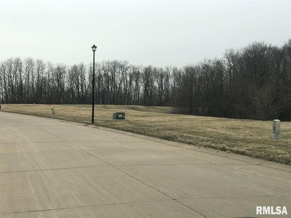 3412 MICHIGAN Avenue, Davenport, IA 52802