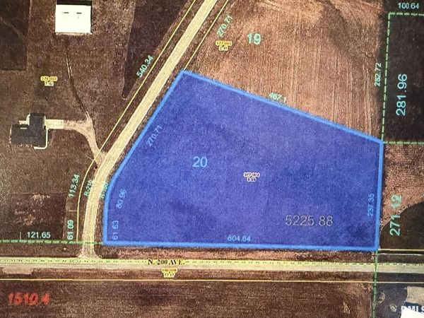 2001 Olof Krans Avenue, Galva, IL 61434