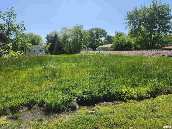 0000 N 4TH Street, Ashley, IL 62808