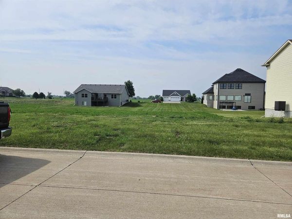 1709 CONOR Court, Clinton, IA 52732