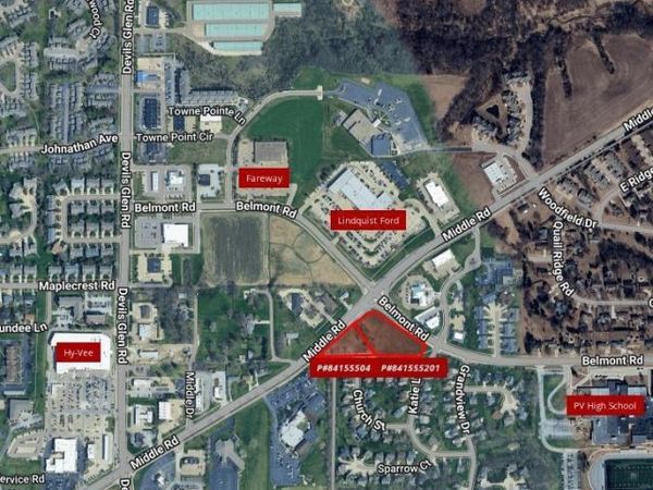 3885 MIDDLE Road, Bettendorf, IA 52722