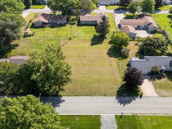 104 N 2ND Street, Colona, IL 61241