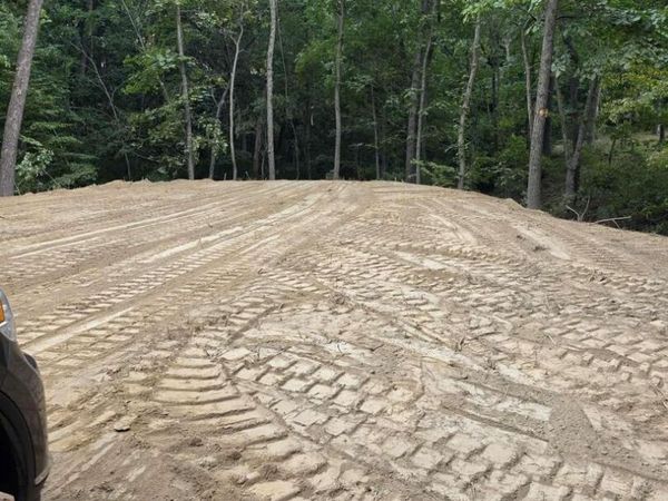 16154 N HICKORY Lane, Woodlawn, IL 62898