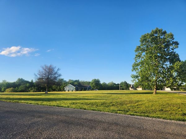 821 Bluebell Road, Duquoin, IL 62832