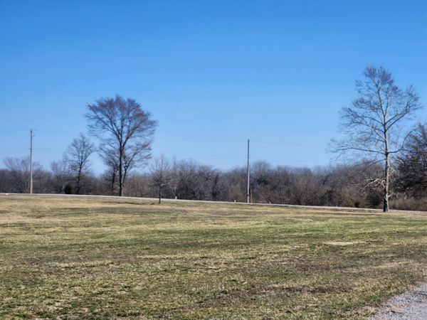 821 Bluebell Road, Duquoin, IL 62832