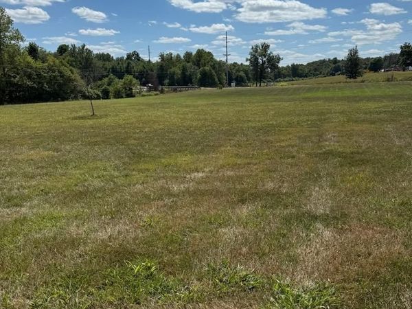 14017 E EASTLAND Road, Mt Vernon, IL 62864