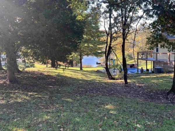 000 Egypt Shores Road, Creal Springs, IL 62922