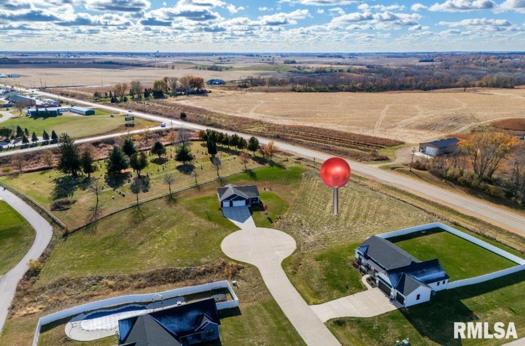 27076 181st Avenue, Long Grove, IA 52756 Main Photo