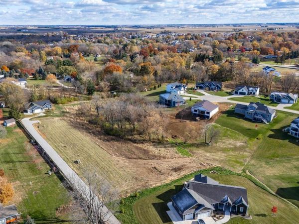 27119 181ST Avenue, Long Grove, IA 52756