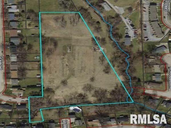 710 N NORTHBROOK Drive, Davenport, IA 52806