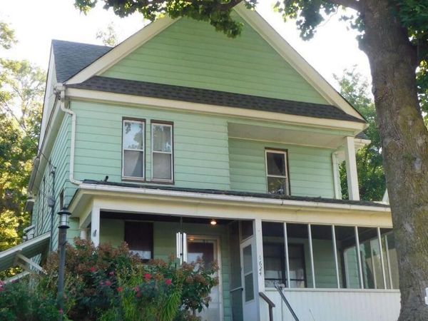 1624 9TH Avenue, Moline, IL 61265