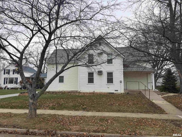 510 2ND Street, Dewitt, IA 52742