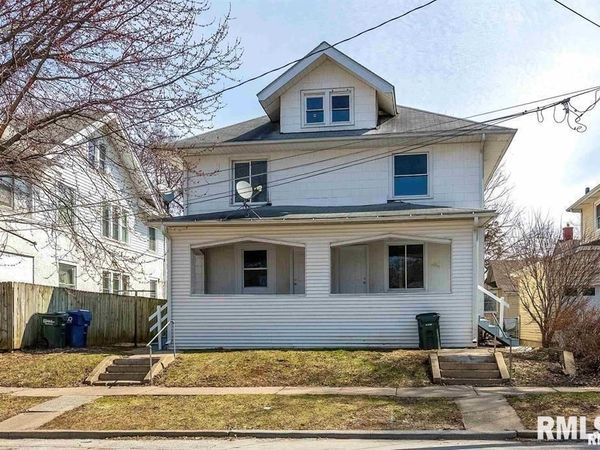 2209 - 2211 FARNAM Street, Davenport, IA 52803