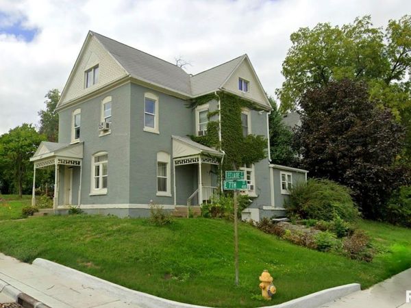 430 E 7TH Street, Davenport, IA 52803