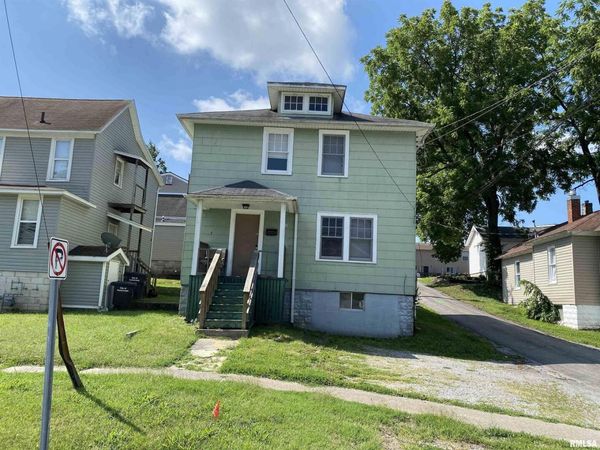 403 W CHERRY Street, Carbondale, IL 62901