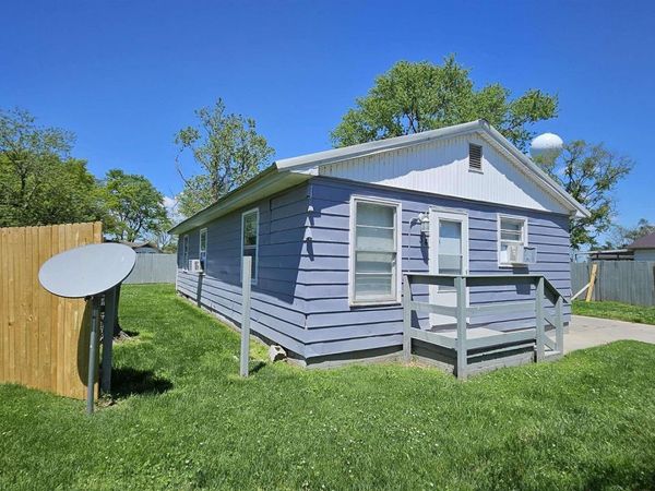 84 Yakima Circle, Mcclure, IL 62957