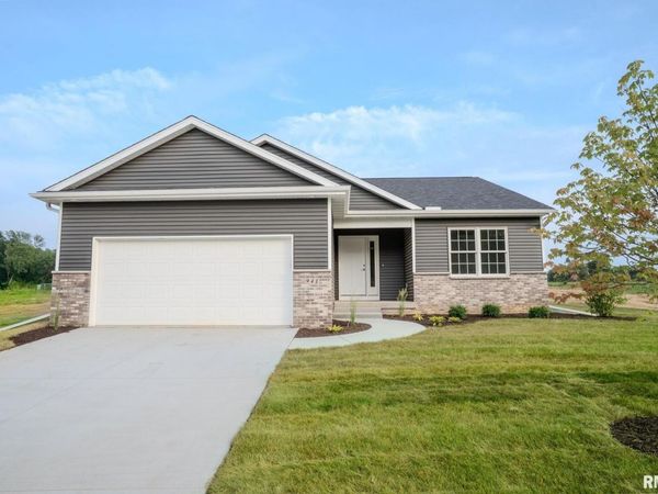 941 9TH Avenue N, Clinton, IA 52732