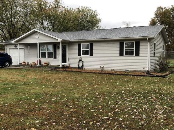 17018 E Thompson Road, Opdyke, IL 62872