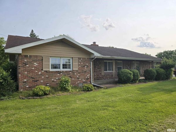 405 Easthaven Drive, Centralia, IL 62801