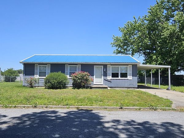 102 MOHAWK Street, McClure, IL 62957