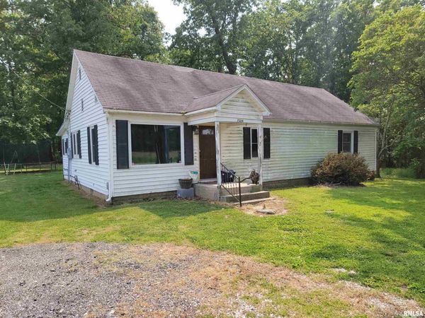 7324 State Route 161, Iuka, IL 62849