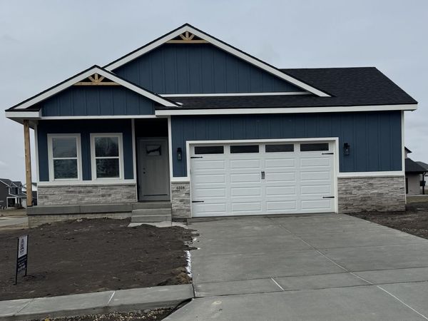 6108 THOR Avenue, Davenport, IA 52807